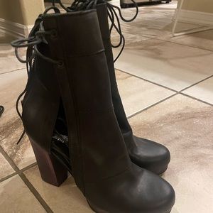 LD Tuttle Tie Up Lace Leather Boots Size 38 1/2 EU/ 8.5 US Women’s